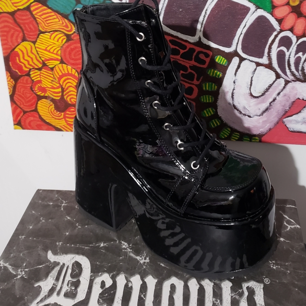 Demonia